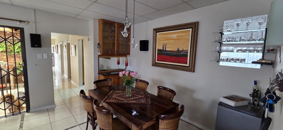 3 Bedroom Property for Sale in Roylglen Gardens Northern Cape
